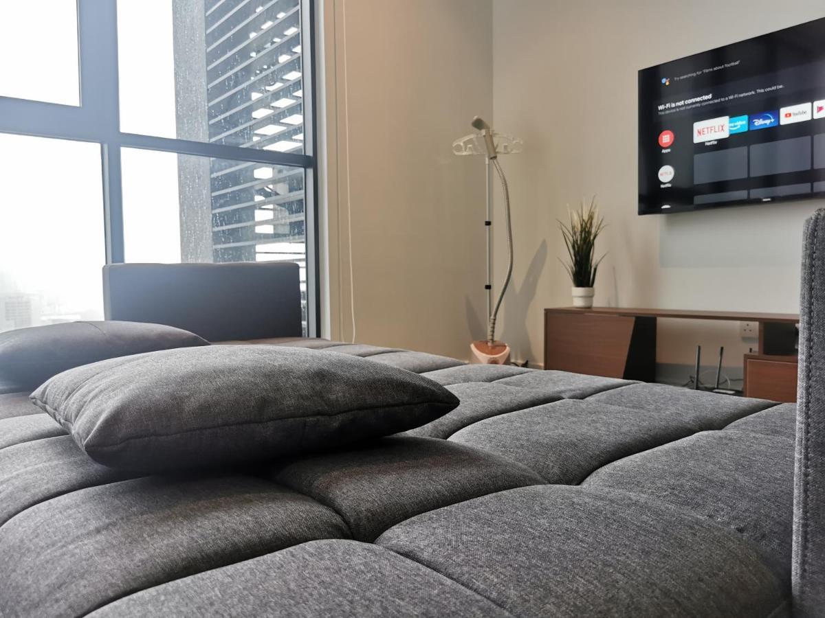 Scarletz Suites Klcc By De Harlequins Guesthouse Kuala Lumpur Esterno foto
