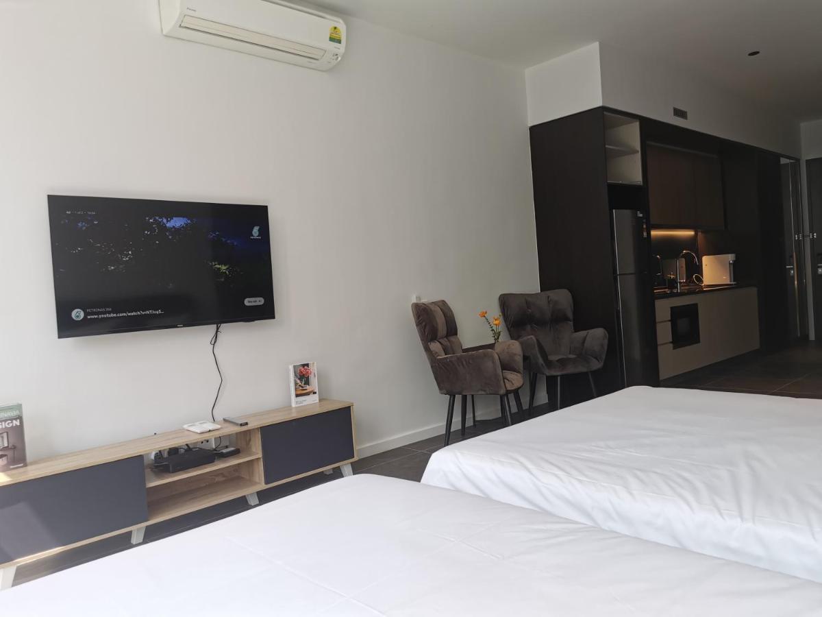 Scarletz Suites Klcc By De Harlequins Guesthouse Kuala Lumpur Esterno foto