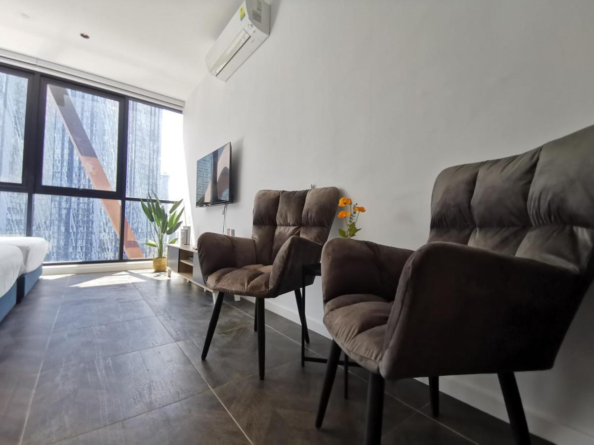 Scarletz Suites Klcc By De Harlequins Guesthouse Kuala Lumpur Esterno foto