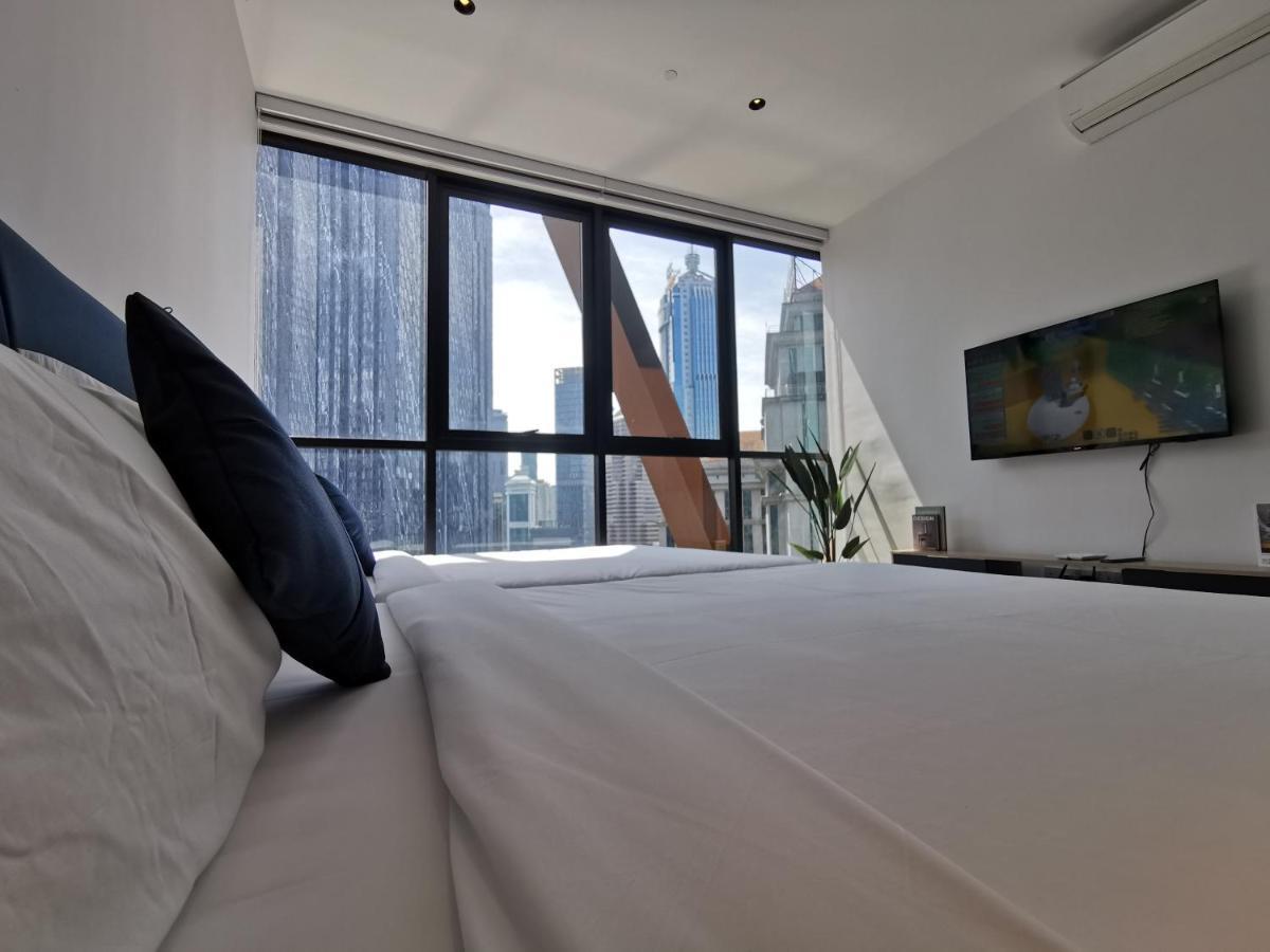 Scarletz Suites Klcc By De Harlequins Guesthouse Kuala Lumpur Esterno foto