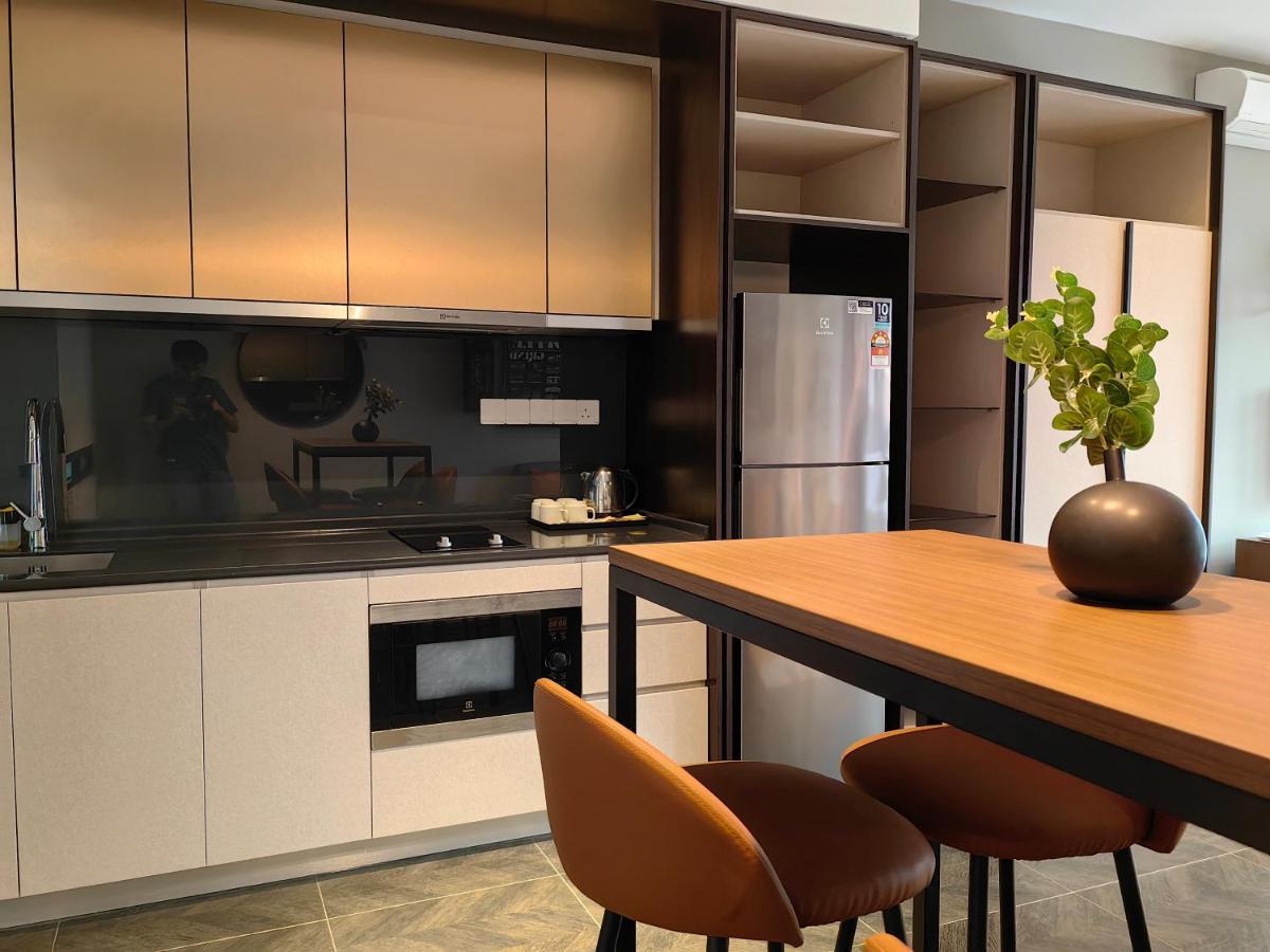 Scarletz Suites Klcc By De Harlequins Guesthouse Kuala Lumpur Esterno foto