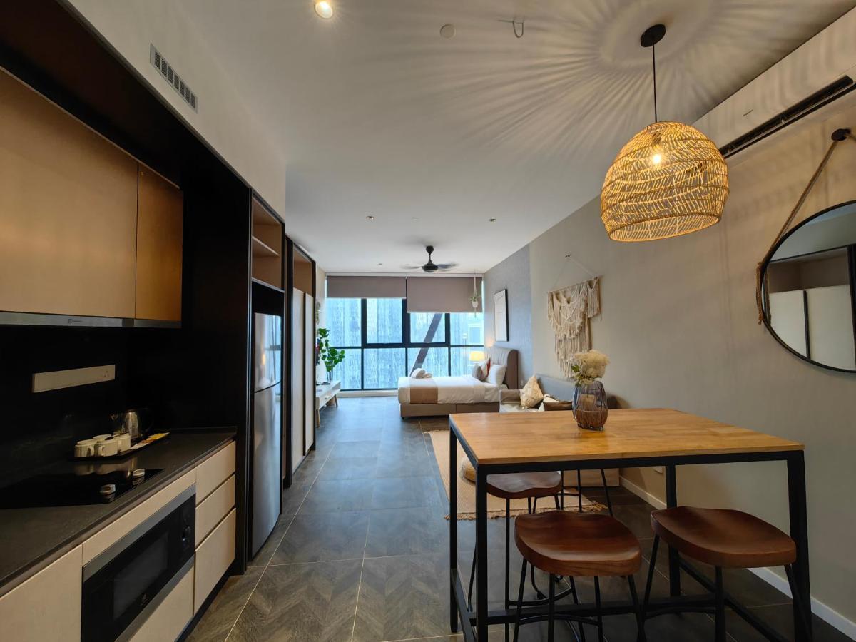 Scarletz Suites Klcc By De Harlequins Guesthouse Kuala Lumpur Esterno foto